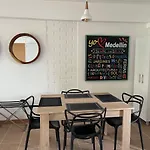 Poblado Park Aparta Suite